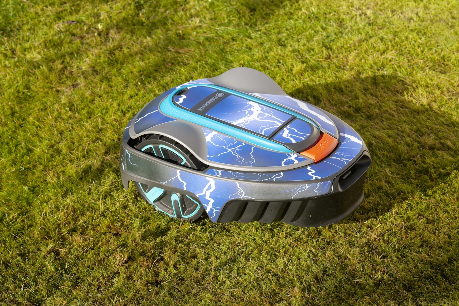 Twinckels Outfit Voor Gardena Robotmaaier 250/350/500 - Bliksem 1 Twinckels Outfit Voor Gardena Robotmaaier 250/350/500 - Bliksem