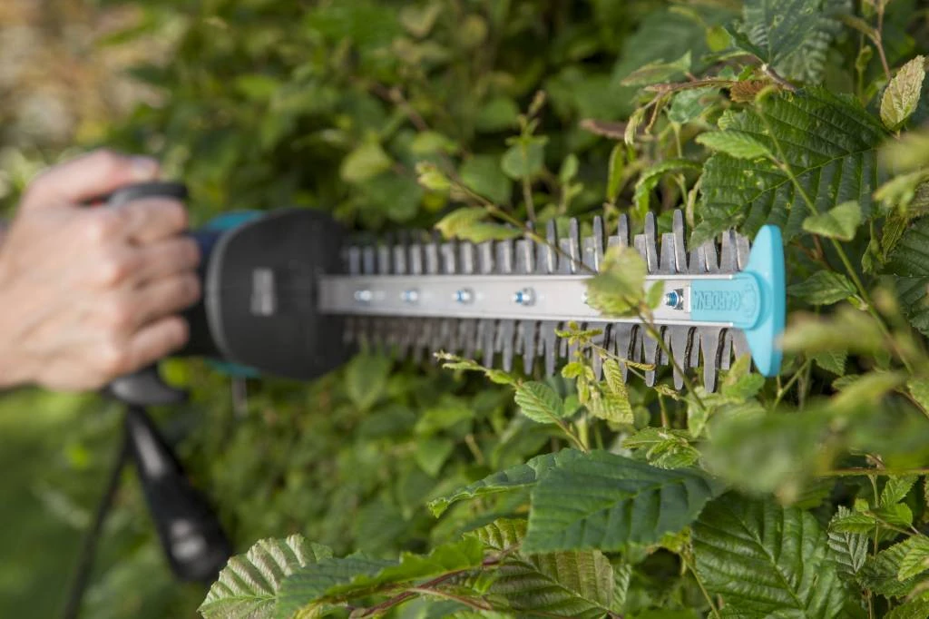 Gardena Elektrische Heggenschaar EasyCut 450/50 2 Gardena Elektrische Heggenschaar EasyCut 450/50 - Afbeelding 2